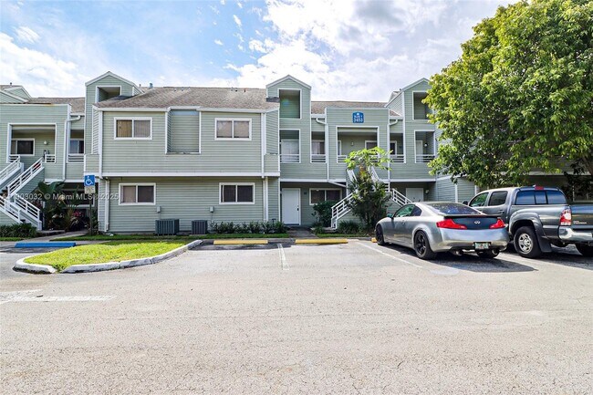 Building Photo - 3453 NW 44th St