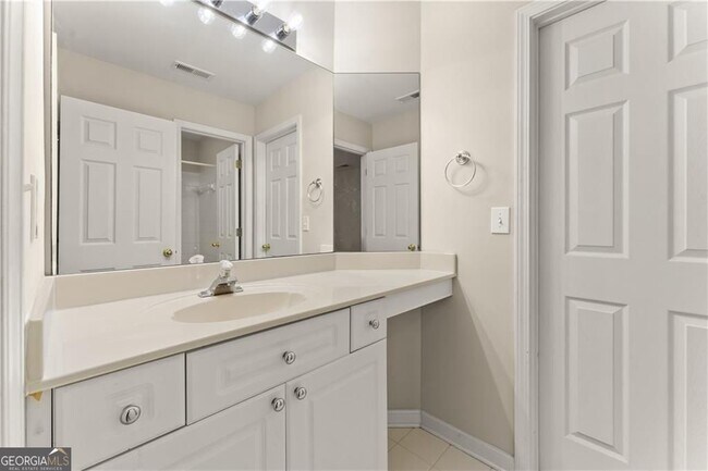 Building Photo - 4610 Planters Hill Dr