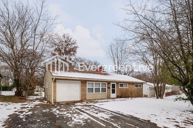 Building Photo - 6806 E 114th Terrace