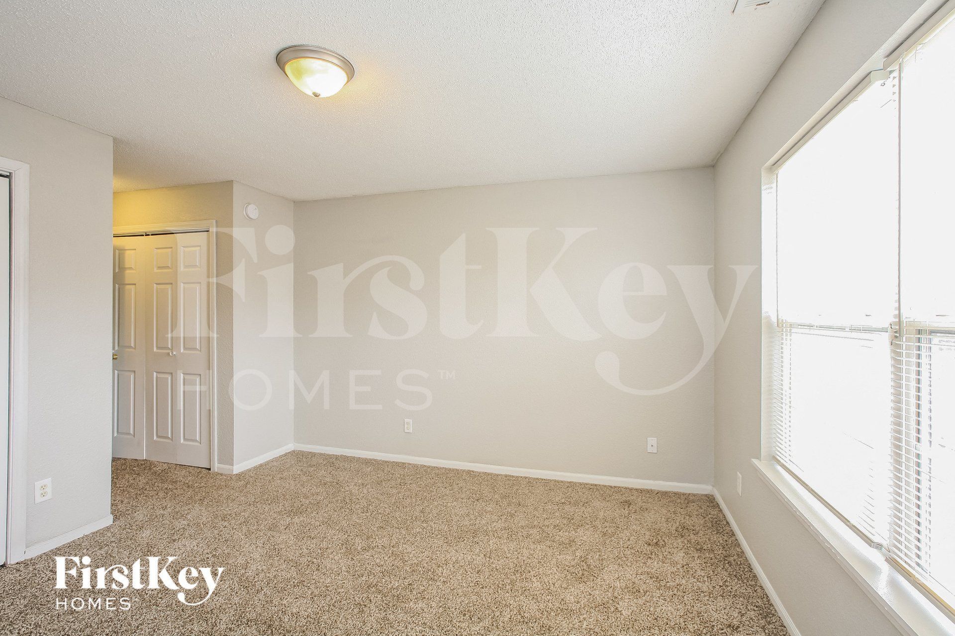 Building Photo - 6230 Long River Ln