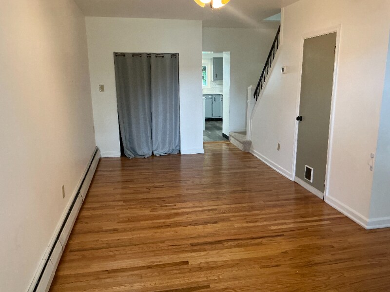 Building Photo - 411 Limestone St