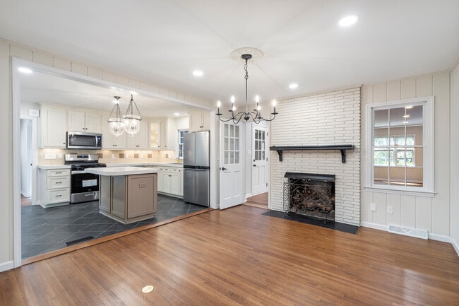 Building Photo - 5018 Beckford Dr