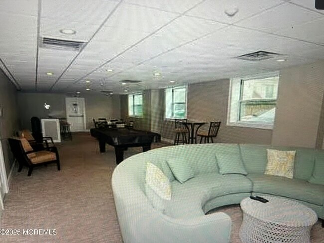 Building Photo - 675 Ocean Ave N