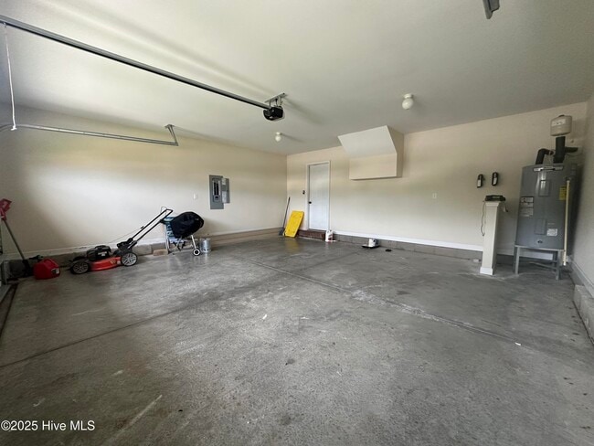 Building Photo - 202 Leeward Landing