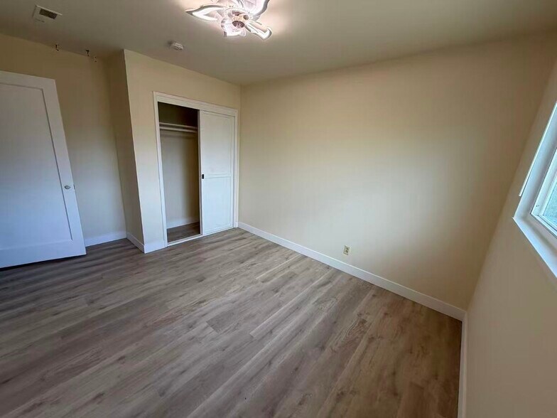 Building Photo - 2225 Pamela Dr