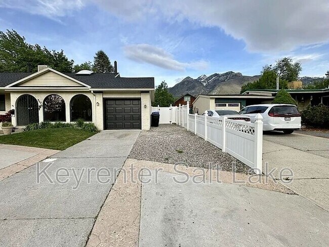 Building Photo - 7179 S 2825 E