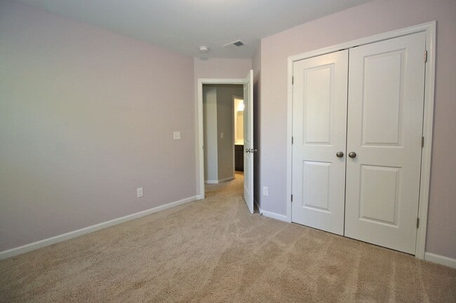 Building Photo - Craftsman Style 3BR 2.5BA for rent!