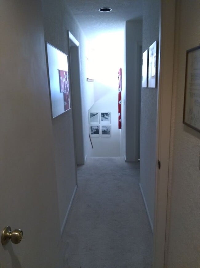 Building Photo - 7 month Lease -3bd/2.5ba Fully Furnished S...