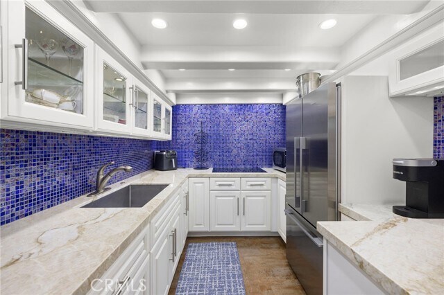 Building Photo - 486 Holly St