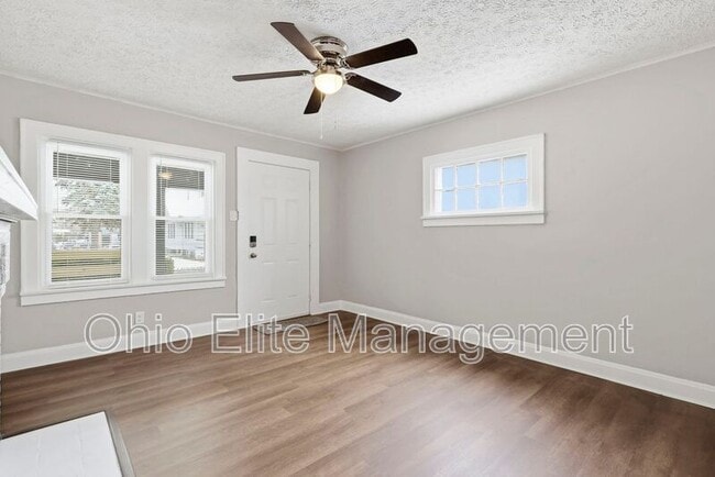 Building Photo - 785 S 18th St