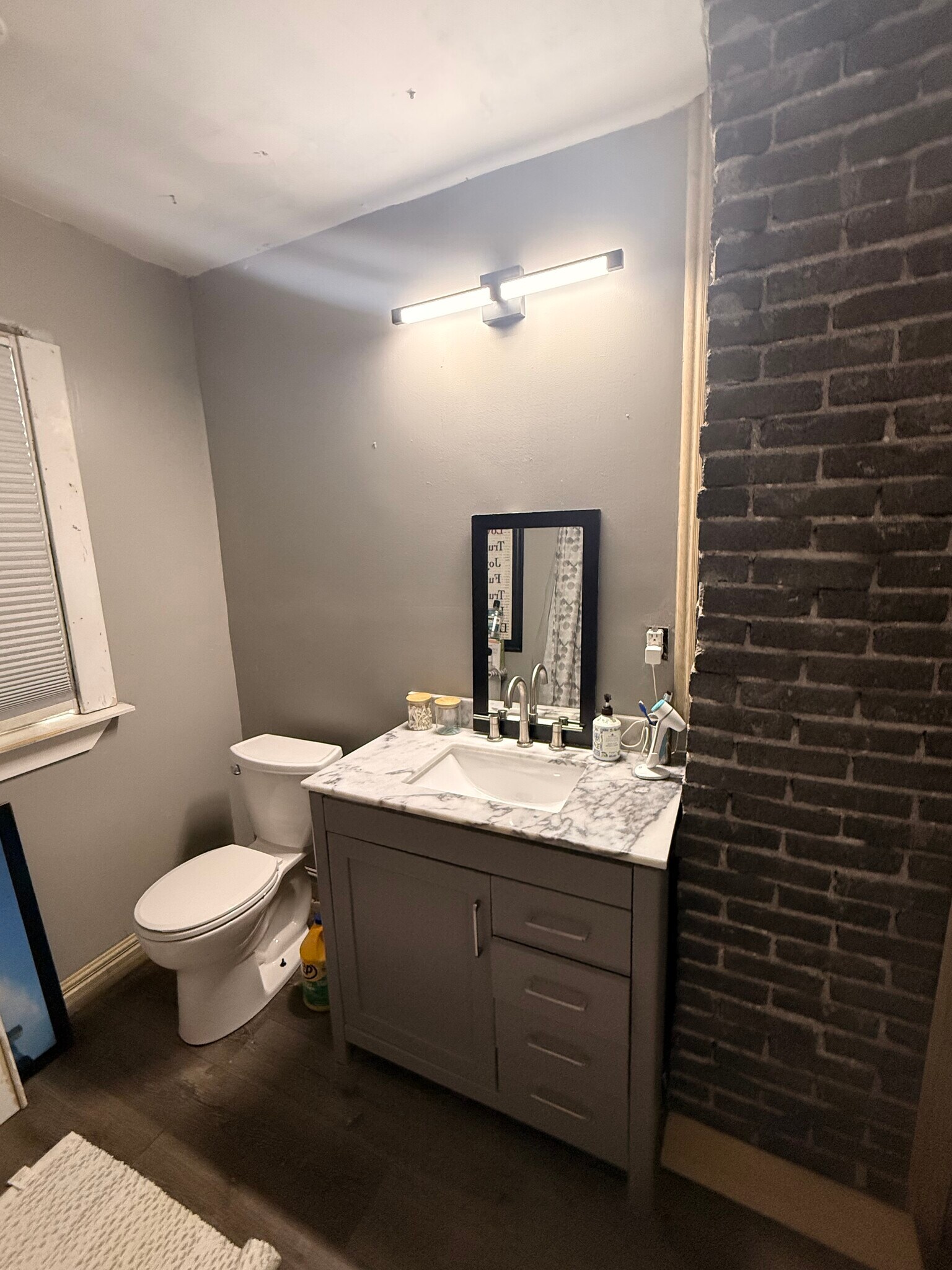 Building Photo - 359 Colvin Ave