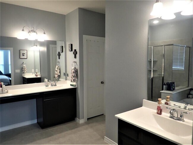 Building Photo - 24911 Prairie Briar Cir