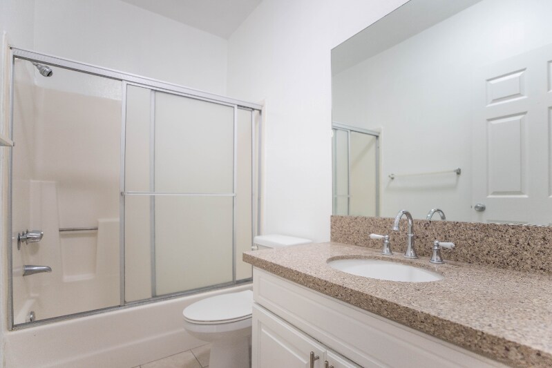 Building Photo - 1939 Beloit Ave