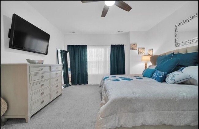 Building Photo - 1640 Perla Dr