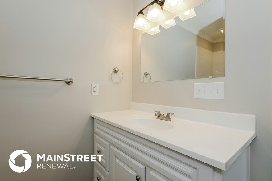 Building Photo - 13716 Tynecastle Ln