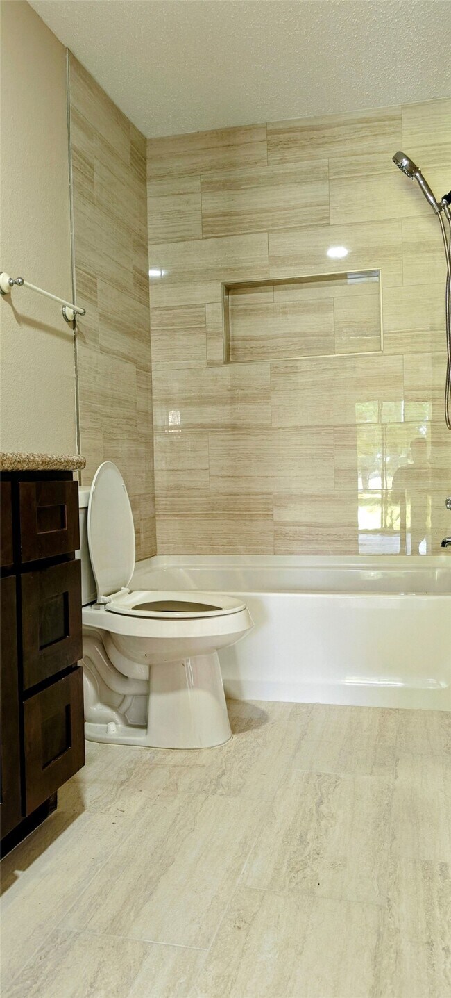 Building Photo - 8413 Sands Point Dr