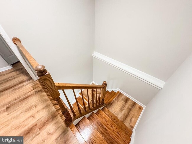 Building Photo - 6337 Littlefield Ct