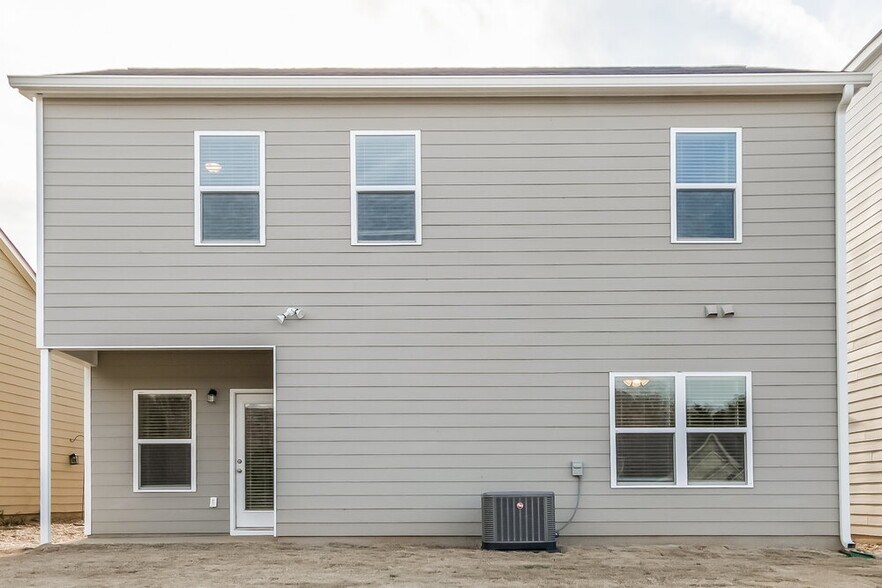 Building Photo - 39 Celtic Ct