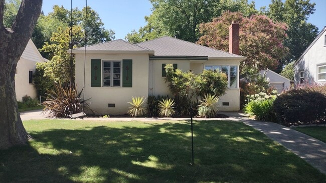 Primary Photo - 568 Robertson Way