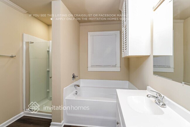 Building Photo - 2209 Ln St