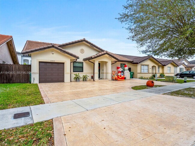 Building Photo - 15805 SW 79th Terrace