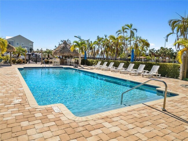 Building Photo - 3167 Moorings Dr S