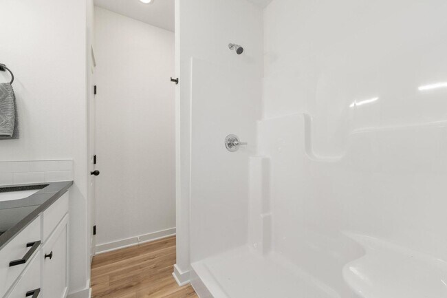 Building Photo - BRAND NEW 3 Bedroom/2 Bath Duplex in Godda...