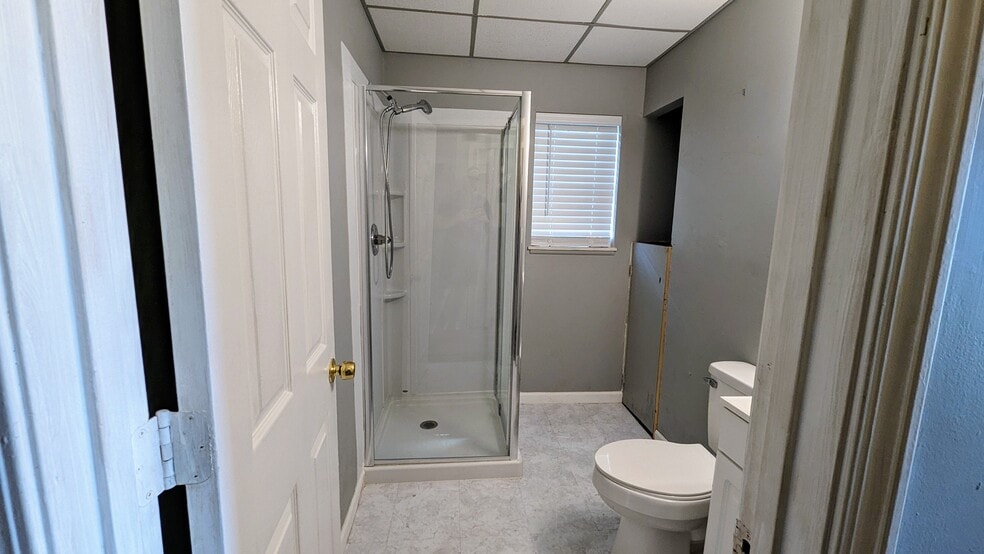 Building Photo - 714 Maple Oak Ln