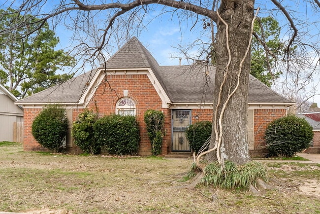 Building Photo - 5930 Blackrock Ln