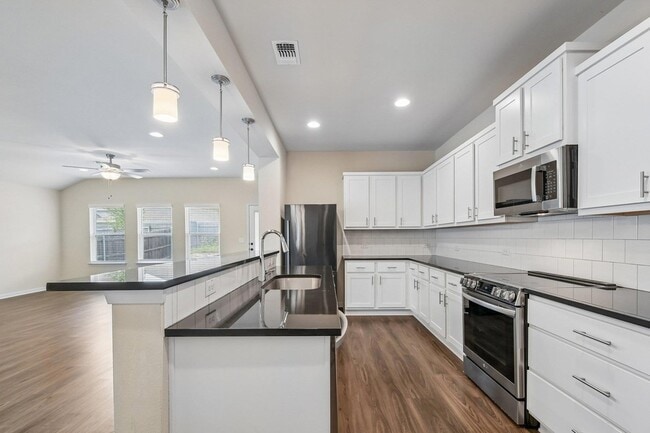 Building Photo - 9813 Eloquence Dr