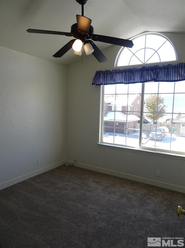 Building Photo - 7021 Heatherwood Dr