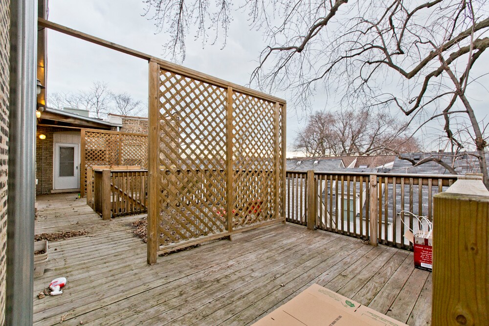 Building Photo - 3453 N Wolcott Ave