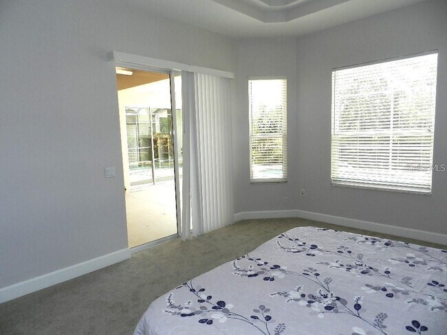 Building Photo - 13335 Purple Finch Cir