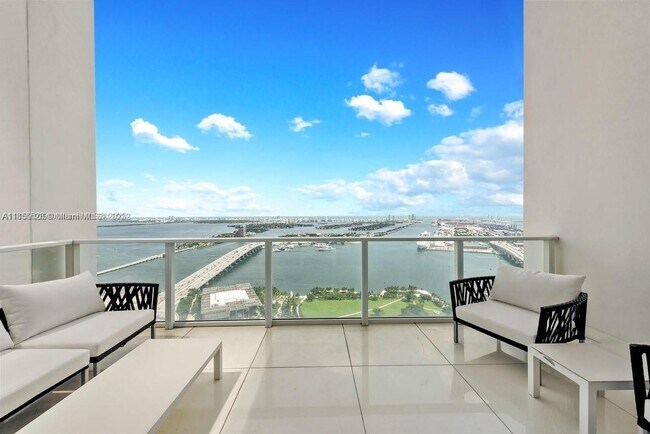 Building Photo - 1040 Biscayne Blvd