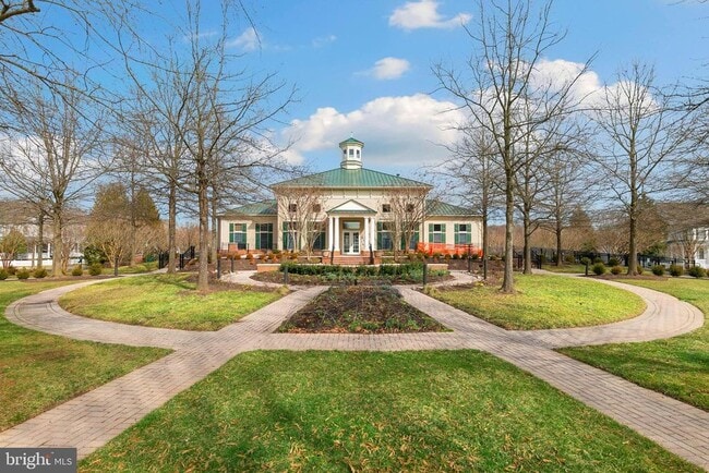 Building Photo - 709 Gaither Rd