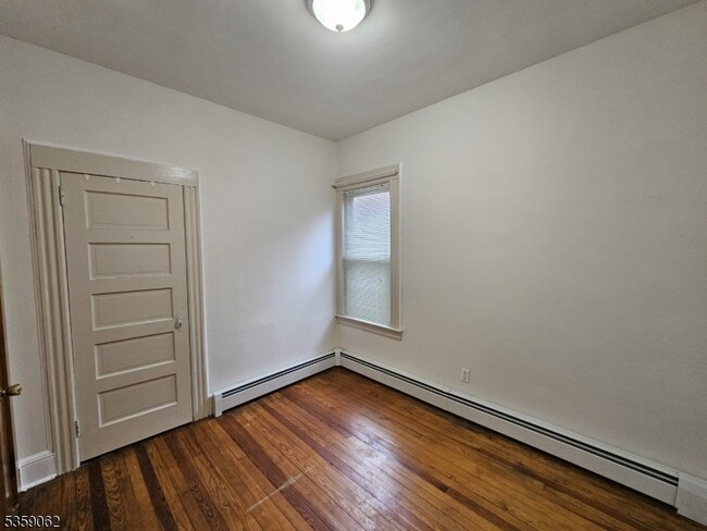 Building Photo - 132 Ackerman Ave