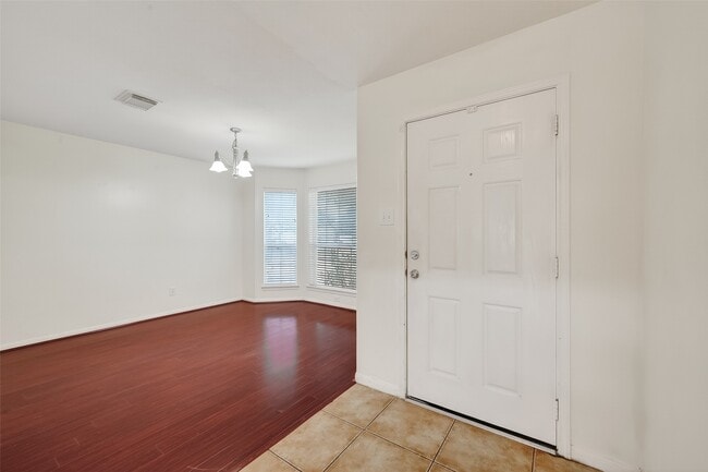 Building Photo - 3119 Myrtle Ranch Dr