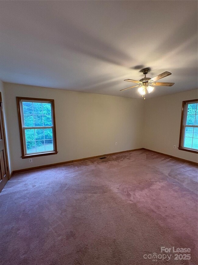 Building Photo - 7200 Strawberry Ln