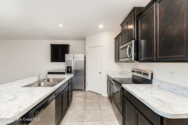 Building Photo - 1299 Buffing Cir SE