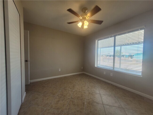 Building Photo - 1529 Taylor Rd