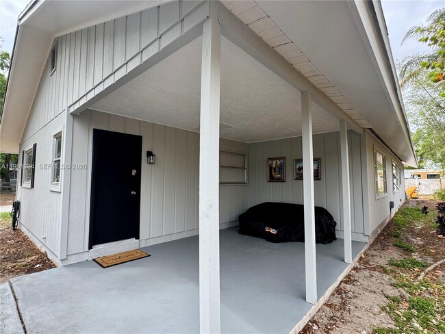 Building Photo - 5100 Rilma Ave