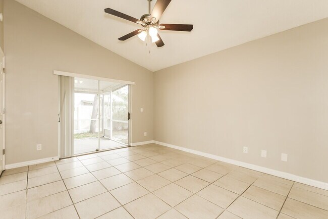 Building Photo - 2524 Gotham Way