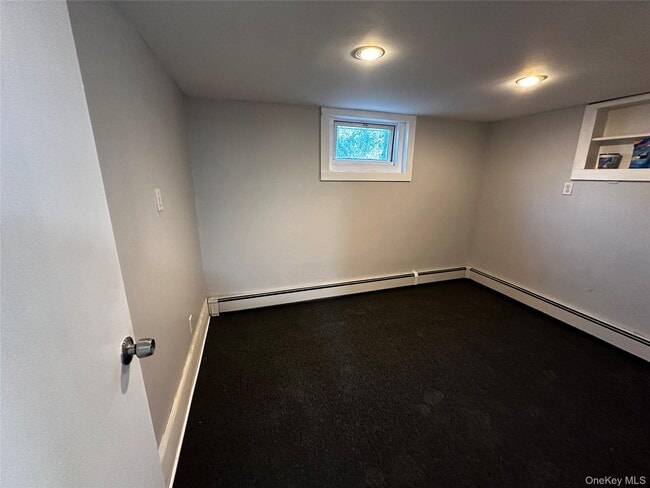 Building Photo - 44 Harding Ave