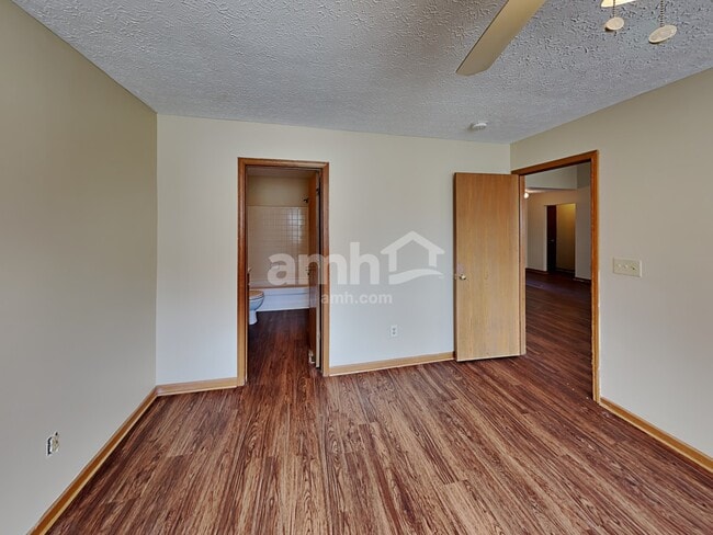 Building Photo - 7181 Candlestone Dr