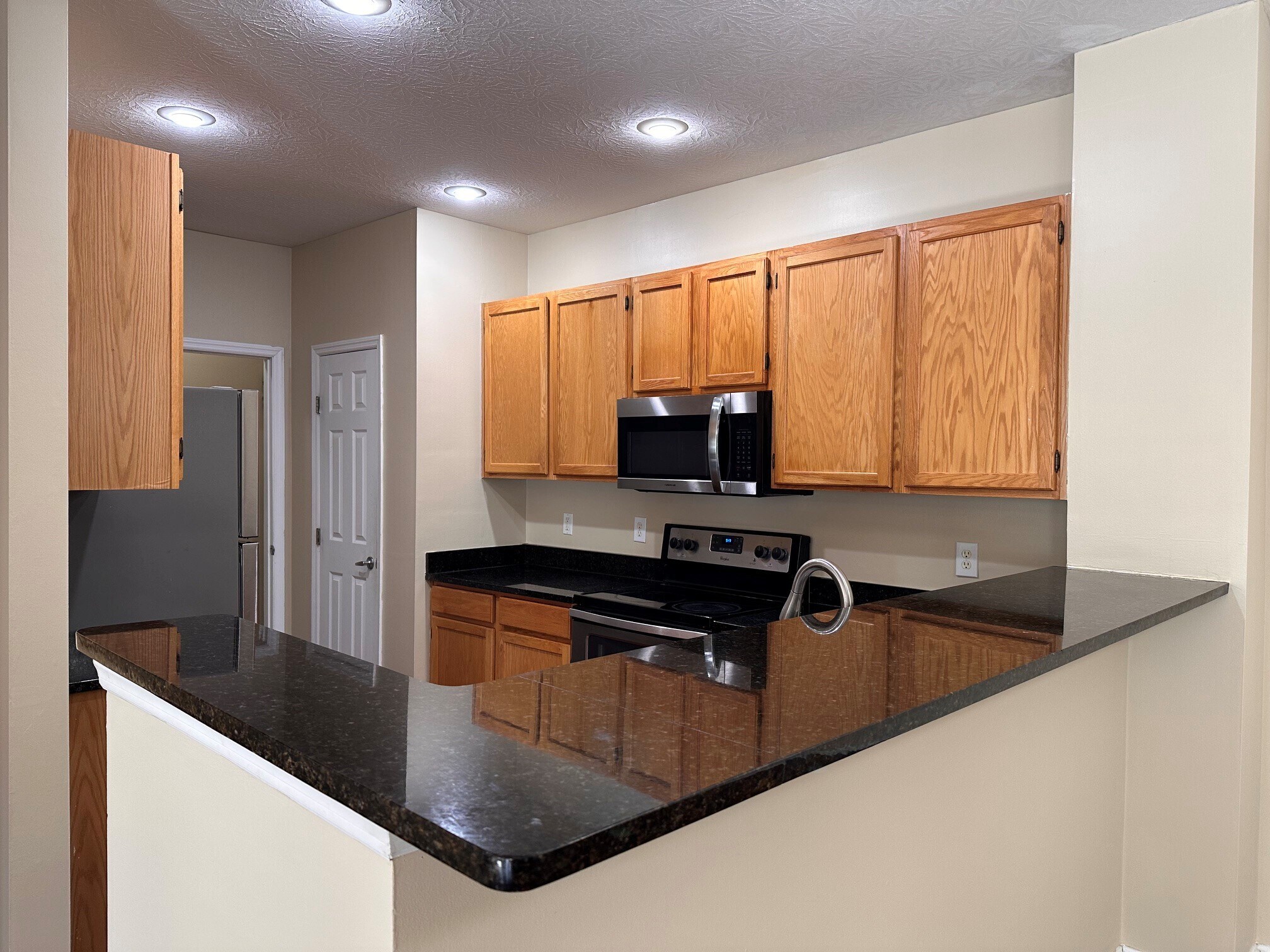 Building Photo - 7545 Mansion Cir