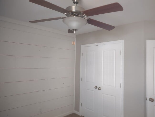 Building Photo - Spectacular Three Bedroom Home in Liberty Ridge!