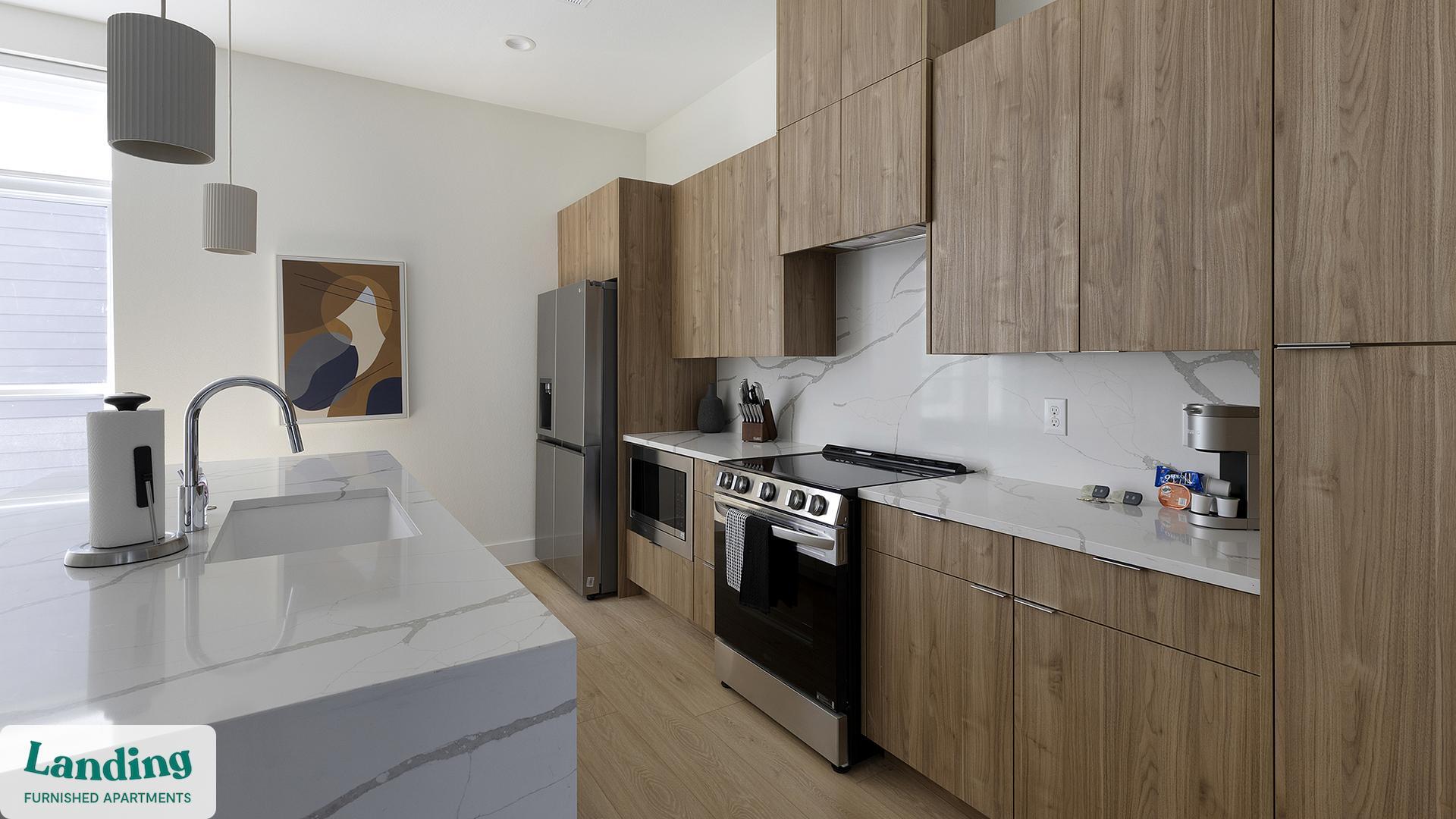 Building Photo - 2206 Arroyo Ave