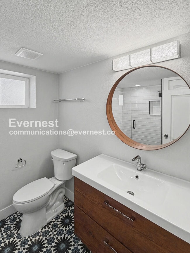 Building Photo - 3875 S Bannock St