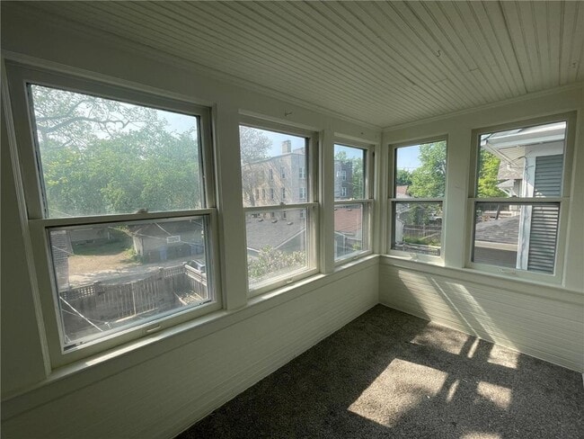 Building Photo - 3310 Holmes Ave