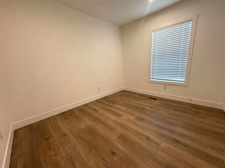 Building Photo - 2060 N Center St